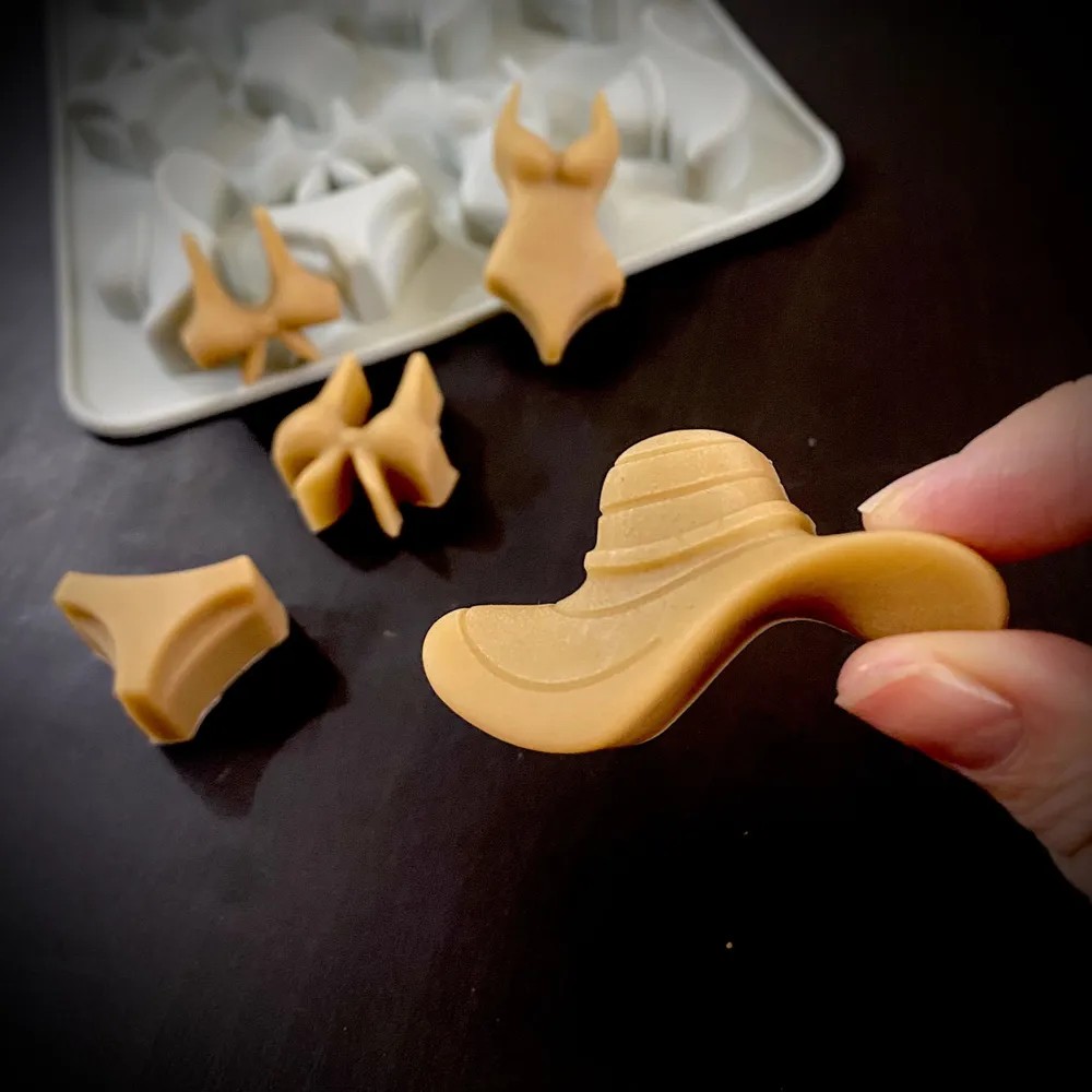 A Summer-Themed Beach Bikini M - đánh giá và giá Resin Art And Craft