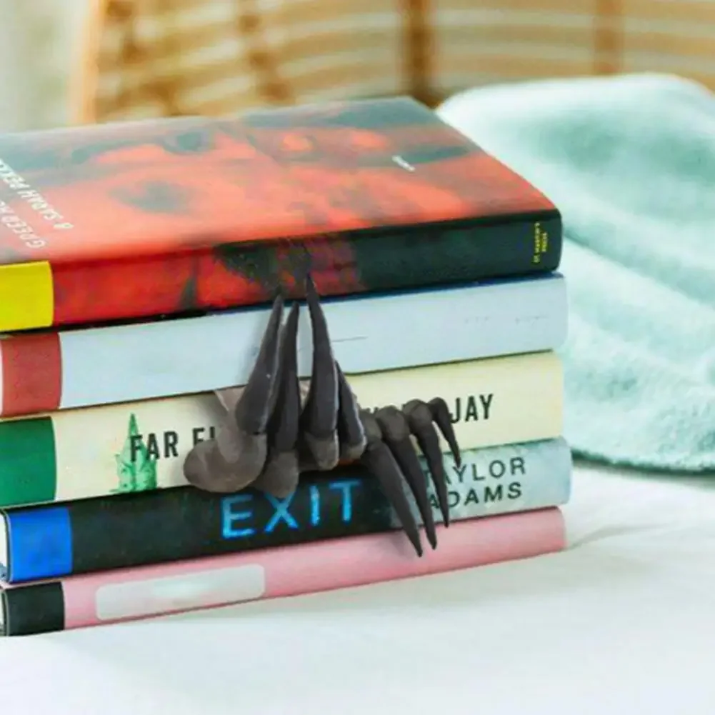 Thriller Devil's Hand Bookmark - đánh giá và giá Resin Art Bookmark
