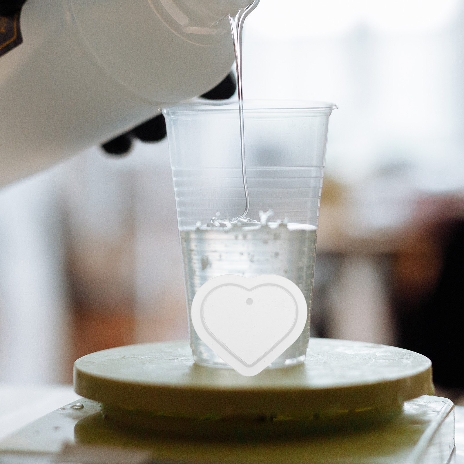 6Pcs Heart Resin Silicone Mold - đánh giá và giá Resin Art A Keychain